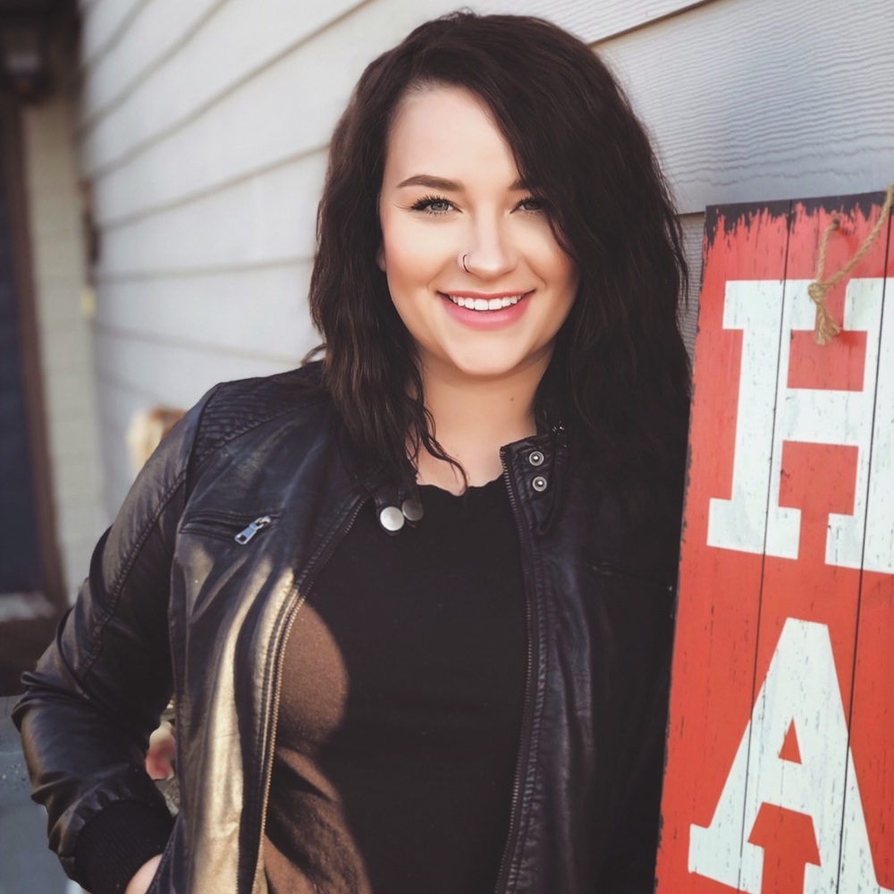 Meet your Posher, Cierra